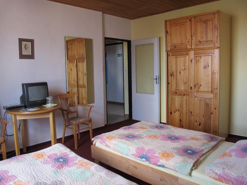 Penzion Eliska Praga Habitación foto